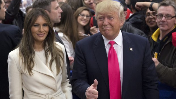 Donald Trump is very proud to claim that his wife Melania looks better than the wife of his Republican rival Ted Cruz. 