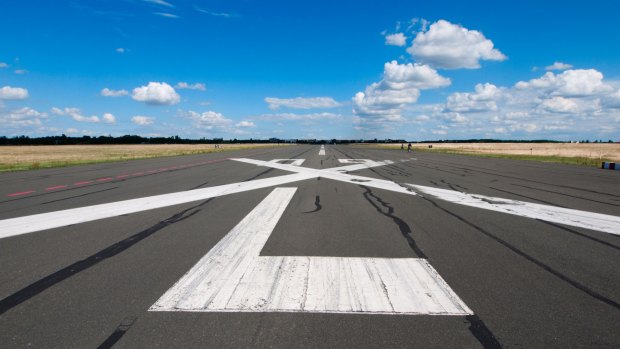 Vietnam Airlines touched down on a runway still under construction.