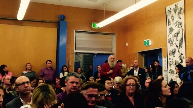 Community members at the Ultimo extraordinary meeting to save Ultimo Public School. 