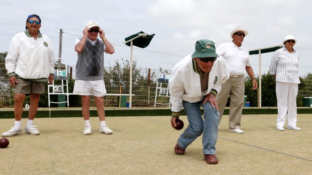 Alessandro Ierini bowls at the Clovelly Bowling Club.