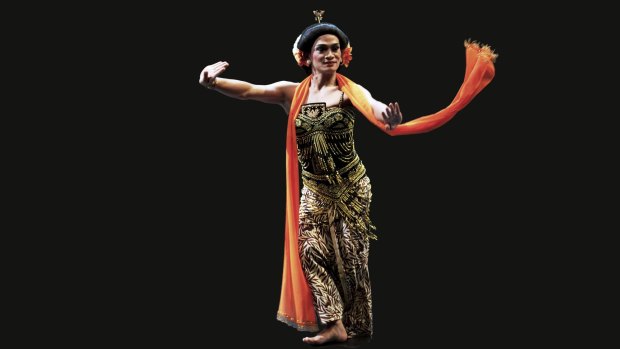 Indonesian dancer Rianto will perform a contemporary take on the traditional erotic Lengger dance during the OzAsia Festival.