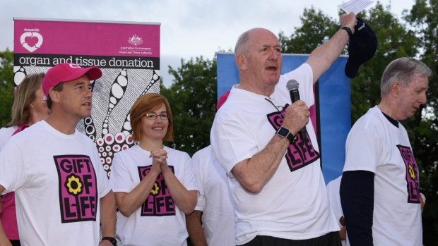 Federal Health Minister Greg Hunt, ACT Health Minister Meegan Fitzharris, Governor-General Sir Peter Cosgrove and Gift of Life president David O'Leary at the DonateLife Walk around Lake Burley Griffin on Wednesday morning.