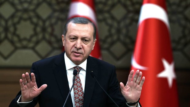 Turkish President Recep Tayyip Erdogan's hard line on security is mocked by hackers. They have also published personal data purportedly belonging to him. 