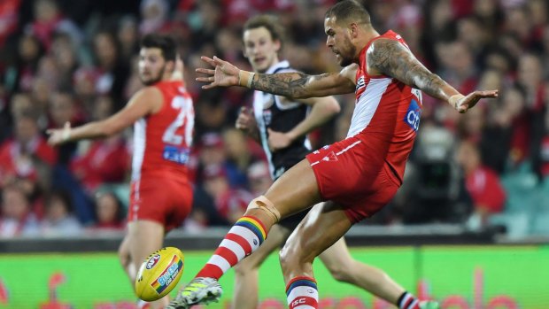 Buddy Franklin takes a shot at goal for the Sydney Swans.