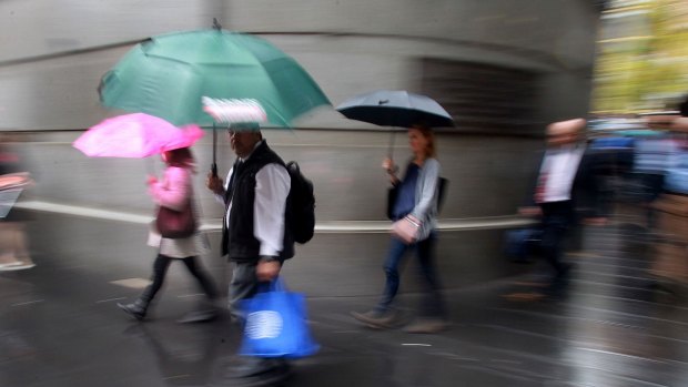 Bureau of Meteorology says Perth's weather patterns are changing to cooler winter winds.  