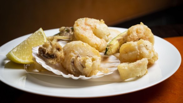 Fritto misto with Japanese dashi salt.