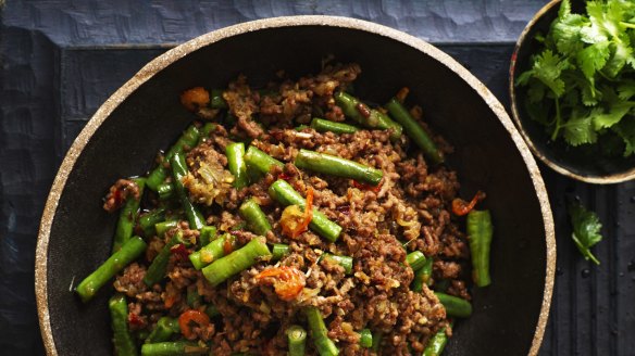 Stir-fried beef with snake beans.