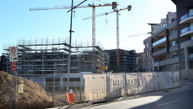 The NSW government will require property developers to lodge a bond with Fair Trading to pay for unfinished or dodgy work.