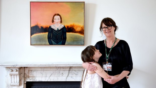 The winner of Australia's richest art prize, Megan Seres, with her daughter Scarlett who she portrayed in <i>Scarlett as Colonial Girl</i>.