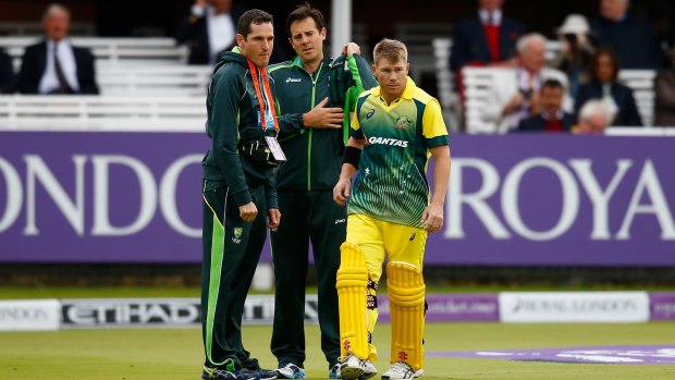 David Warner leaves the field after sustaining a thumb injury during the second one-day match against England.