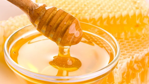 Manuka honey has special antibacterial properties.