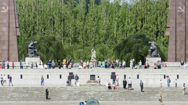 Treptower Park has a guaranteed future: under the terms of its unification Germany is required to pay for the upkeep of all three Soviet war memorials in Berlin – the others are in the Tiergarten and Schonholzer Heide.