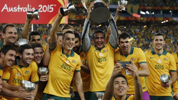Rising star Massimo Luongo takes a selfie with the Asian Cup-winning Socceroos.
