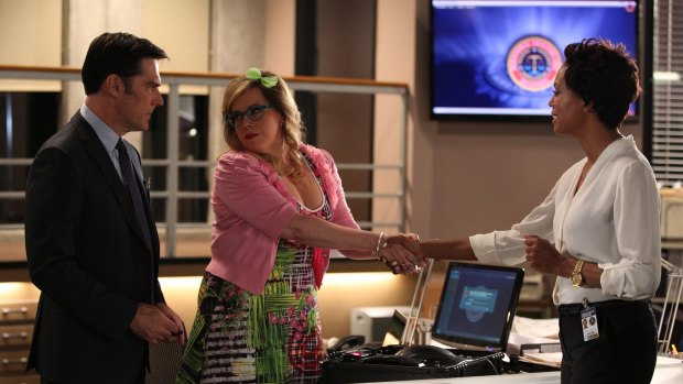 Thomas Gibson with Kirsten Vangsness and Aisha Tyler on <i>Criminal Minds.</i> 