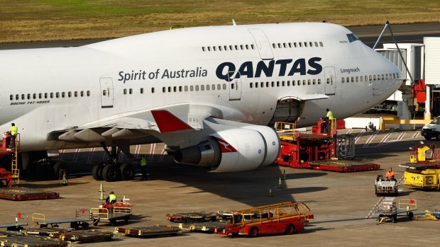 A crucial vote of Qantas pilots has been terminated due to a "perceived compromise".