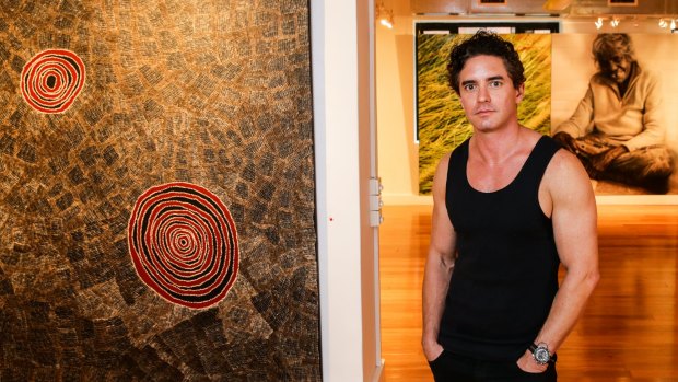 Vincent Fantauzzo's journey to Central Australia to paint portraits of Indigenous artists has been documented on film.