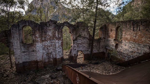 Abandoned paraffin sheds of the Shale Oil Refinery at Newnes.