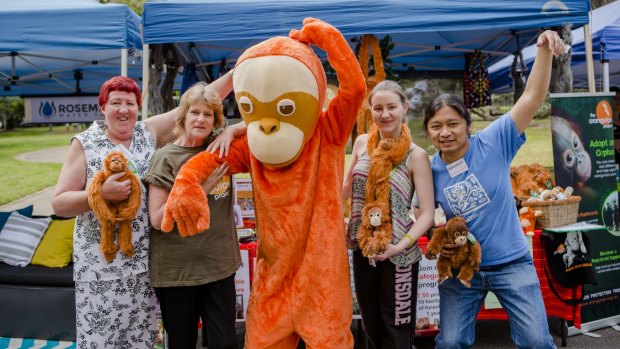 From left, Noelle Pocknall, Kil Handley, their mascot Ollie, Amy Pocknall, and Anton Nurcahyo of The Orangutan Project.