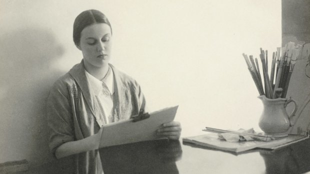 Nora Heysen at work in 1939. National Library of Australia

