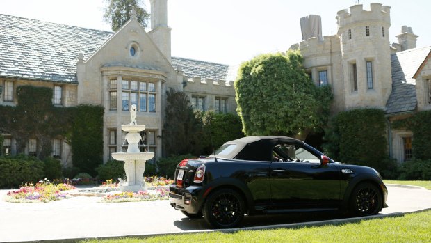 A neighbour of Hugh Hefner is the purchaser of the Playboy Mansion.