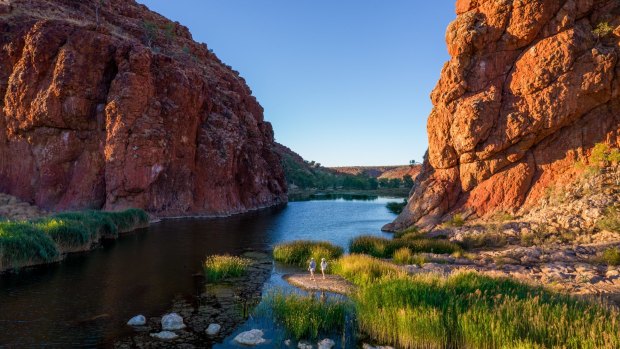 Glen Helen Gorge itself is a 15 minute pre-breakfast walk from the motel rooms.