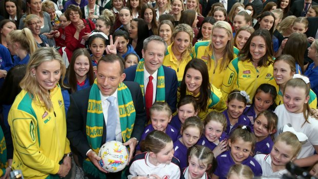 Prime Minister Tony Abbott and Opposition Leader Bill Shorten with the Diamonds and fans at Parliament House.