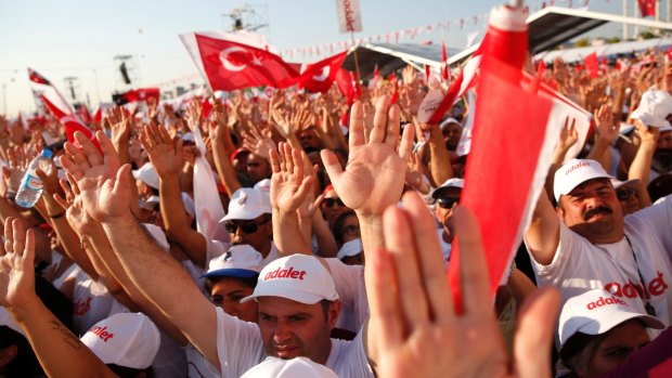 Supporters of Kemal Kilicdaroglu gather in Istanbul.