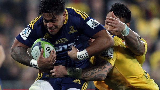 Unstoppable force: Malakai Fekitoa of the Highlanders on the charge.