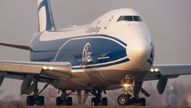 Boeing 747: The aerodynamic design of this popular aircraft resulted in its trademark teardrop-shaped hump.