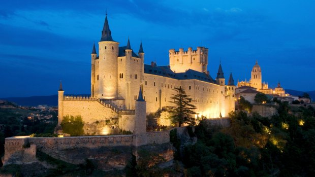 Alcazar castle in Segovia at twilight.