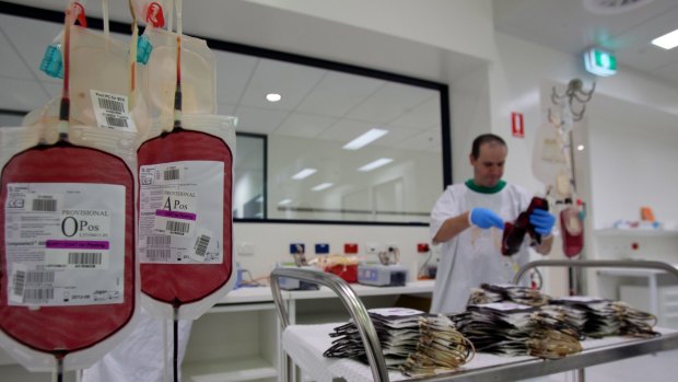 The Australian Red Cross needs an additional 5000 donors between Christmas and the new year.