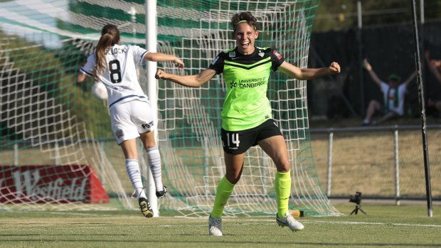 Ash Sykes is expected to re-sign with Canberra United.