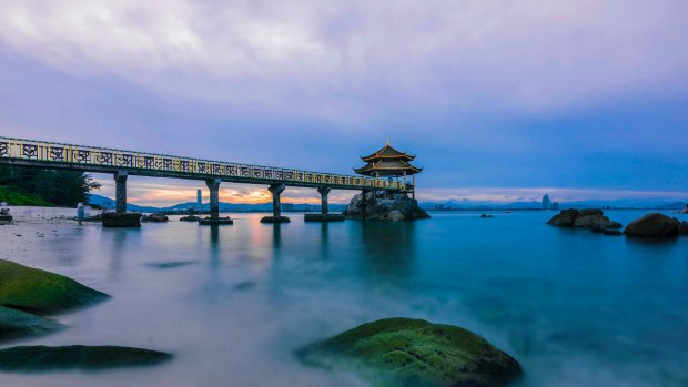 China's largest tropical island boasts all the balmy weather, coconut palms and gold-sand beaches you could ask for. 