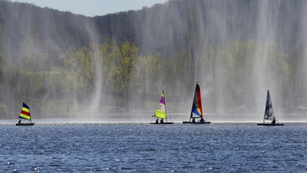 Lake Burley Griffin's Captain Cook Memorial Jet will power up in 2016 but it may operate on one pump because of running costs.