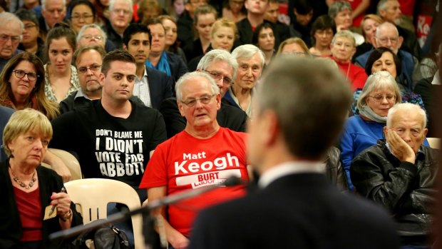 Opposition Leader Bill Shorten addresses the Armadale Town Hall in WA in the seat of Burt.