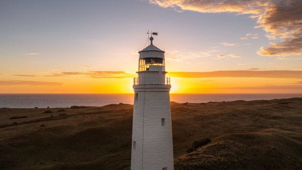 A quick stop at the lighthouse at Cape Wickham.