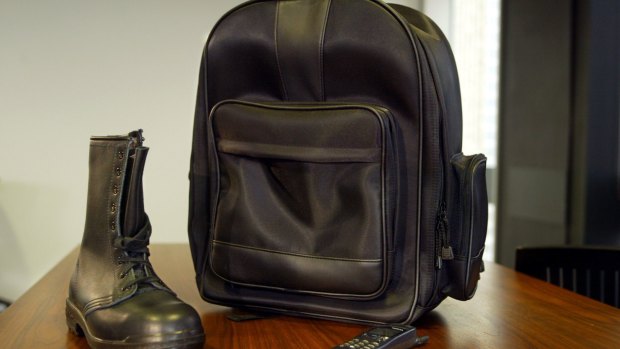 Police released information in 2004 about Lyndsay van Blanken's missing possessions, including a black backpack and boots.
