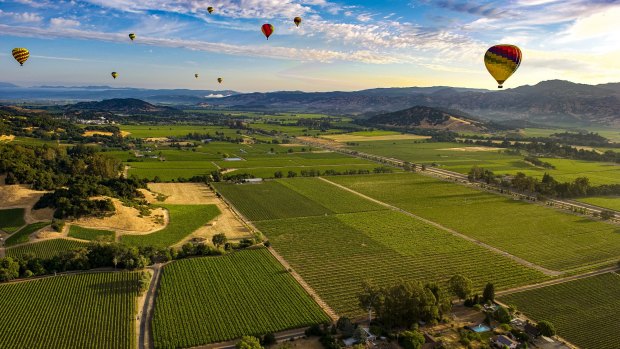 Early morning start of a hot air balloon trip over Napa Valley CA vineyards iStock image for Traveller. Re-use permitted. Top 10 jet lag recovery towns, Brian Johnston