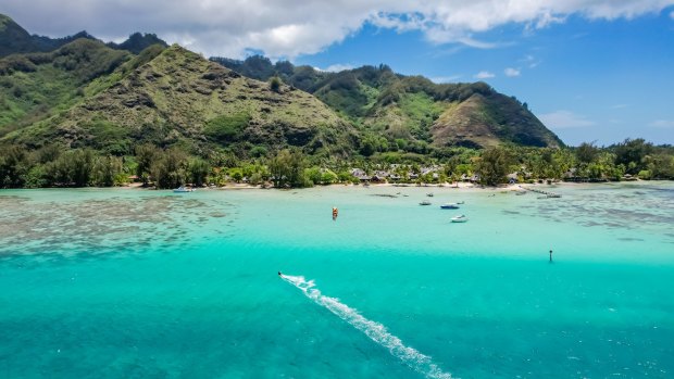 The turquoise shores of Moorea.