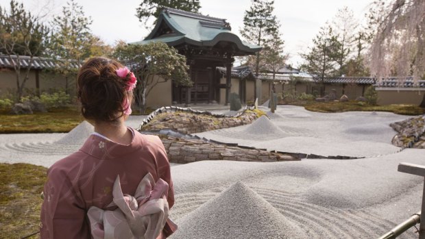 Kodai-ji's serene raked-gravel courtyards.