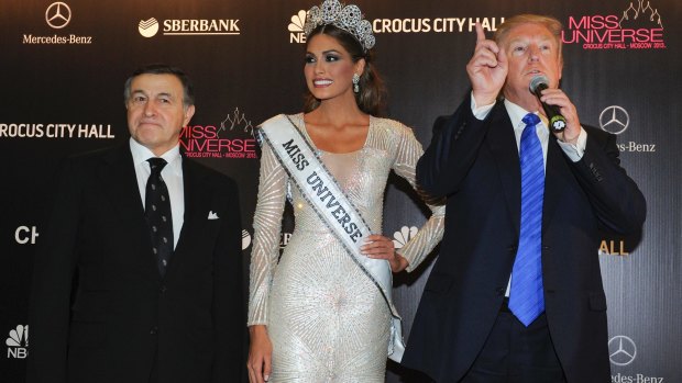Russian businessman Aras Agalarov, left, with Miss Universe Gabriela Isler and Donald Trump in Moscow in November 2013.
