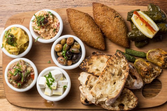 The vegan mezze plate for two.