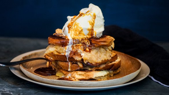 This dessert toastie uses brioche bread.