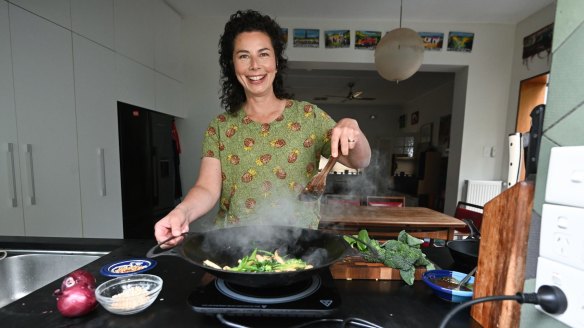 Dani Valent puts an induction cooktop through its paces.