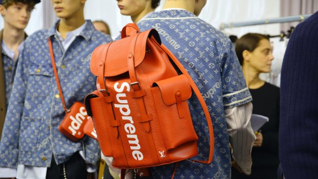 Supreme and Louis Vuitton collaborated for the first time, creating a capsule collection for the fall-winter 2017 collection.