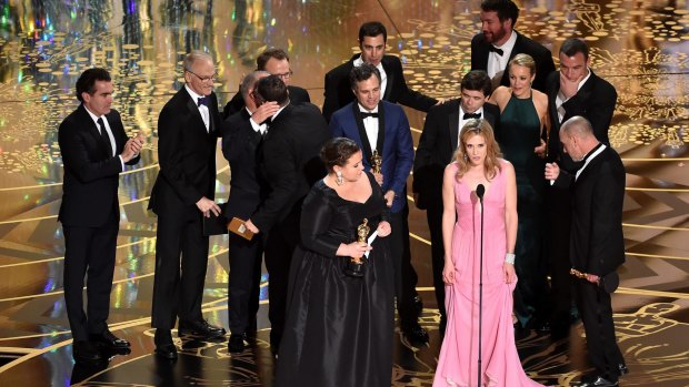 Cast and crew of <i>Spotlight</i> at the Academy Awards.