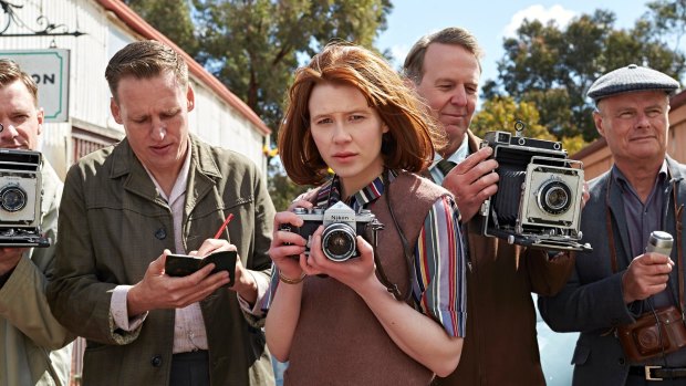 Anna McGahan (centre) as reporter Rose Anderson in <i>The Doctor Blake Mysteries</i>.