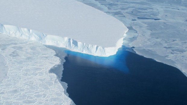 This major ice sheet in western Antarctica is melting. Its collapse is likely to raise global sea level by almost 60 centimetres.    


