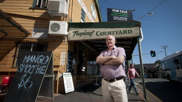 Owner of the Kookaburra Cafe, Steve Hall, wants to start his next career after 33 years in the pizza game.
