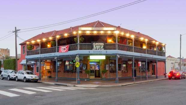 The Beaumont Exchange Hotel, Newcastle, was sold by the Lantern Hotel Group for $6.625 million through CBRE's Daniel Dragicevich and Ben McDonald.